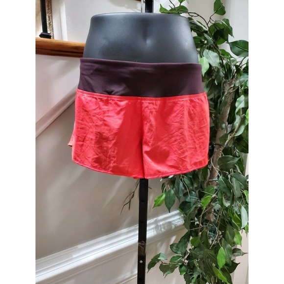 Nike Dri Fit Women's Solid Red Polyester Pull on Casual Stretch Shorts Size M - Picture 10 of 10